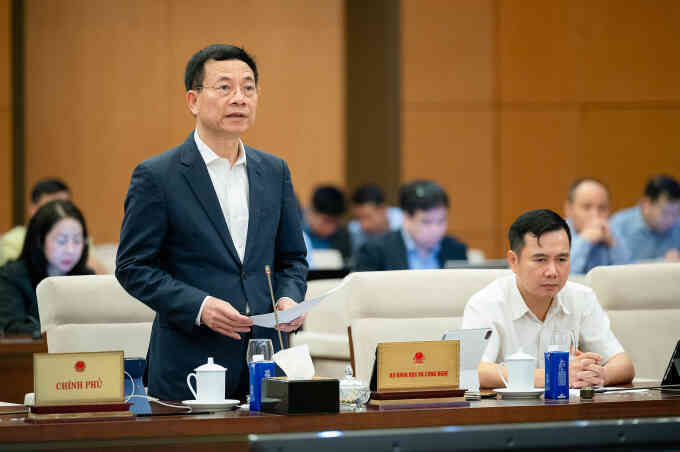 Bộ trưởng Nguyễn Mạnh Hùng: 