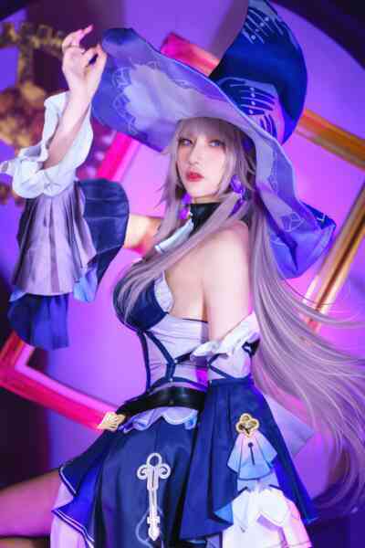 Hai cosplayer quốc tế làm giám khảo Cosplay Contest 2025