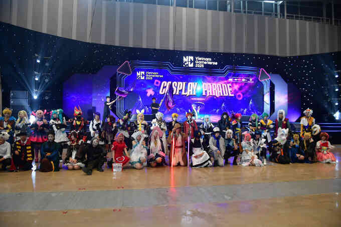 Hơn 100 cosplayer hội tụ tại Vietnam GameVerse 2025