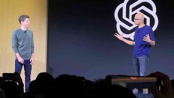 OpenAI tìm cách nới lỏng sự kiểm soát của Microsoft
