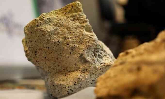 Vì sao cần làm giàu uranium để sản xuất bom hạt nhân?
