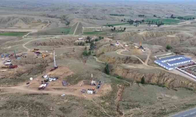 Trung Quốc khai thác uranium từ mỏ đá sa thạch