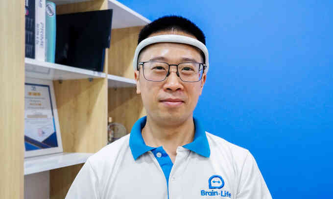 Nguyên mẫu thiết bị theo dõi não - thần kinh 
