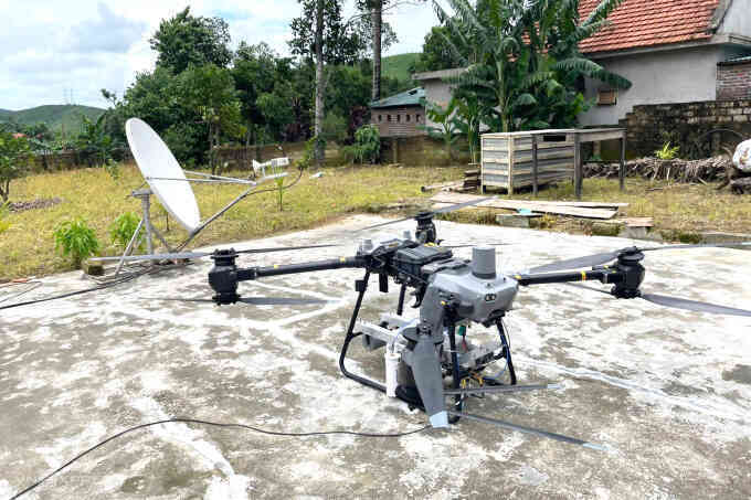Drone có thể phát sóng di động trong vùng lũ