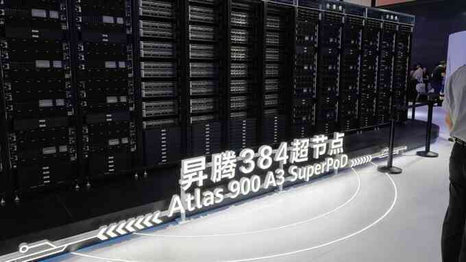 Huawei ra hệ thống điện toán AI cạnh tranh Nvidia