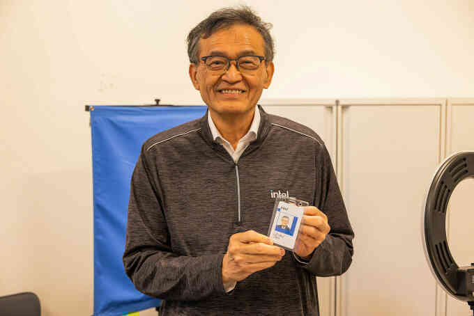 CEO Intel chuẩn bị gặp ông Trump