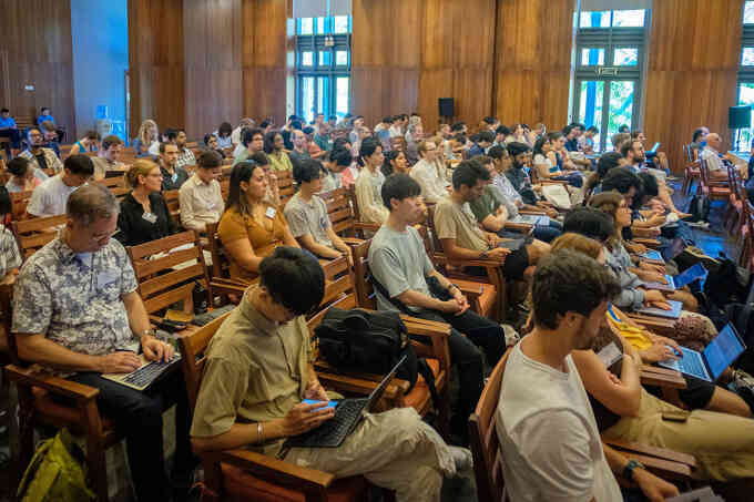 Gần 150 nhà khoa học, nghiên cứu thảo luận vũ trụ ở Gia Lai