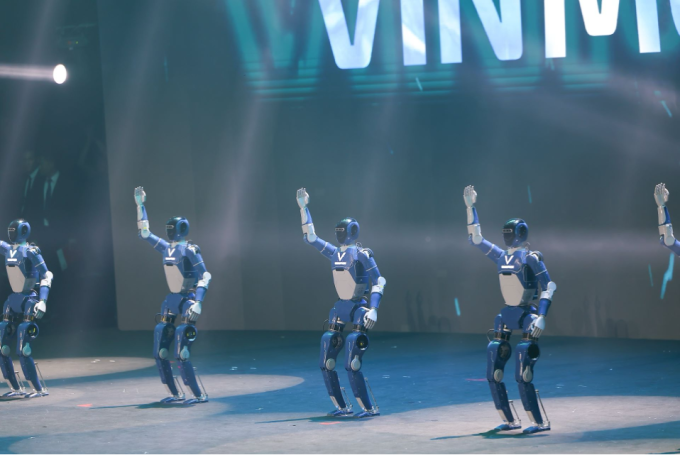 Dàn robot hình người của VinMotion nhảy theo nhạc