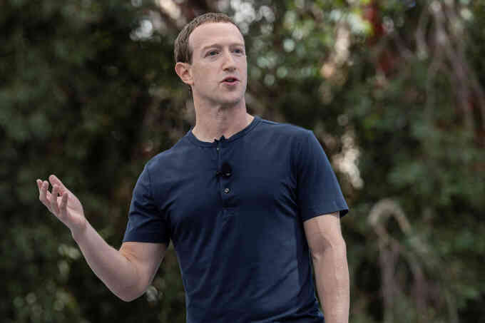 Big Tech chi mạnh tay để bảo vệ CEO