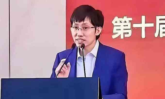 CEO DeepSeek, Huawei lọt top 100 người ảnh hưởng nhất giới AI