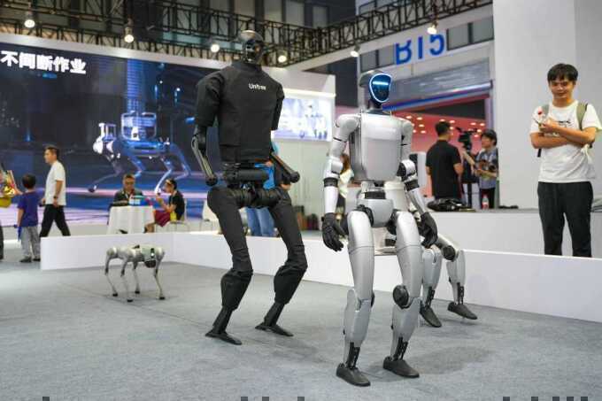 Vì sao nhiều robot hình người không có khuôn mặt?