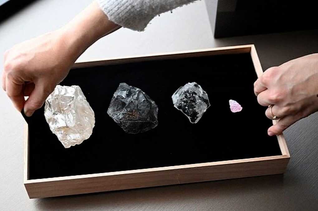 Viên kim cương lớn thứ hai trên thế giới đang được định giá - 2