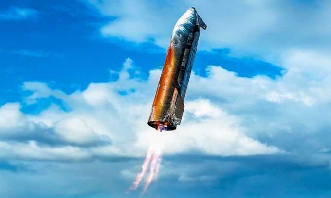 Những đối thủ cạnh tranh với tên lửa tái sử dụng của SpaceX