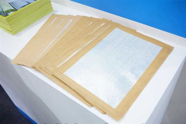 Công ty Nhật kín tiếng đứng sau vải sợi siêu mỏng cho bán dẫn