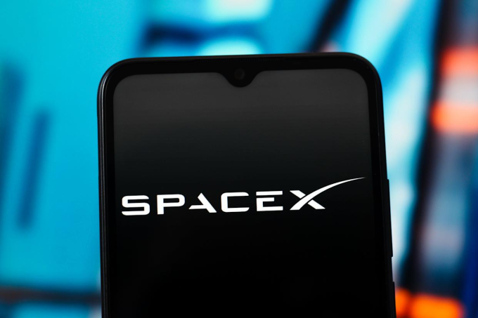 Elon Musk sáp nhập xAI vào SpaceX