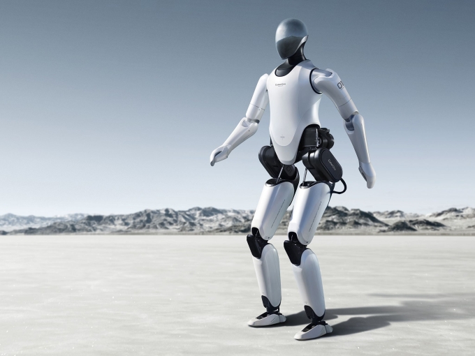 Xiaomi đưa hai robot hình người vào nhà máy sản xuất xe điện