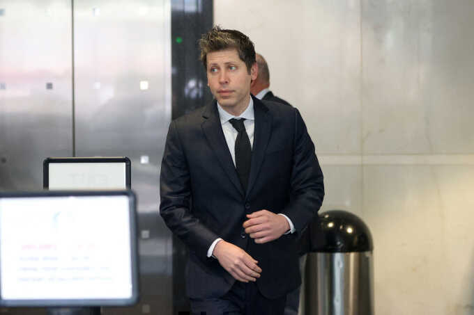 Sam Altman thừa nhận AI khó thay thế hoàn toàn lao động