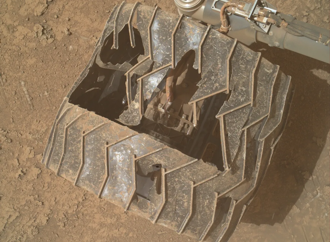 Thước phim robot NASA lăn bánh 6 năm trên Sao Hỏa