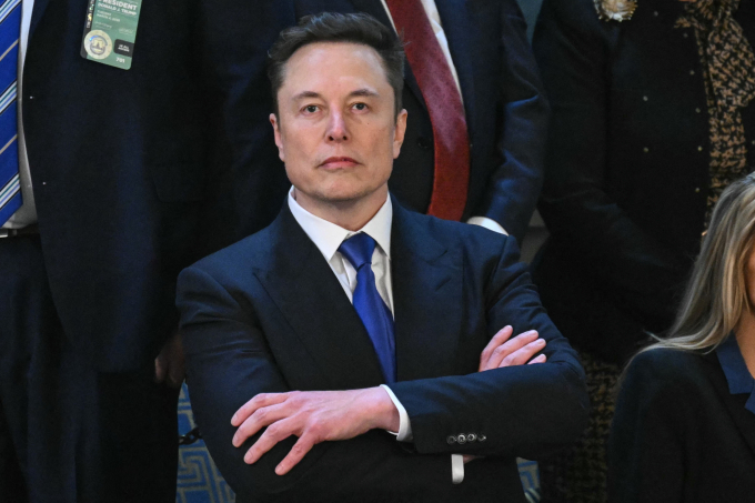 Elon Musk: 