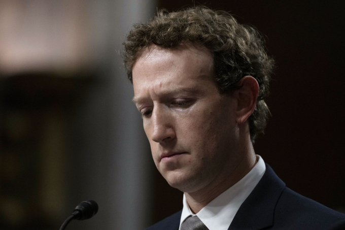 Mark Zuckerberg: 