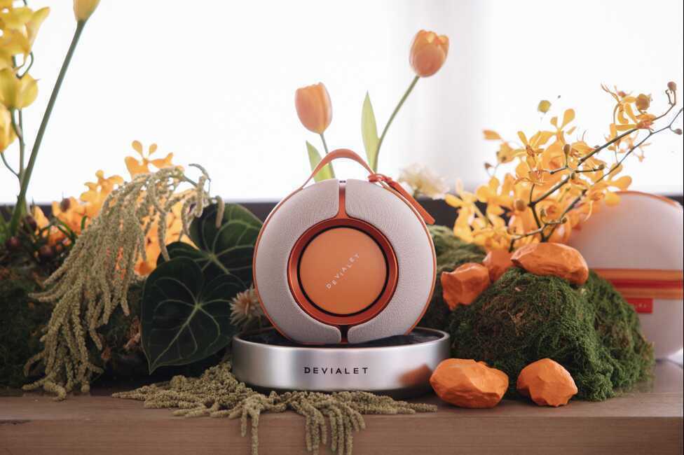 Devialet ra mắt loa Mania phối màu mới trên du thuyền